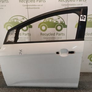 Puerta Delantera Izquierda Ford Focus F3 (05831784)