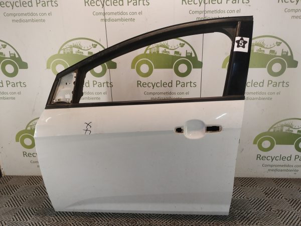 Puerta Delantera Izquierda Ford Focus F3 (05831784)