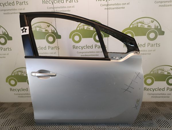 Puerta Delantera Derecha Peugeot 208 (04468676)