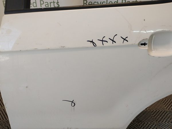 Puerta Trasera Izquierda Fiat Palio Novo (05496422)