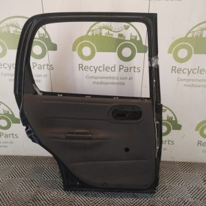 Puerta Trasera Izquierda Chevrolet Corsa (06145193)