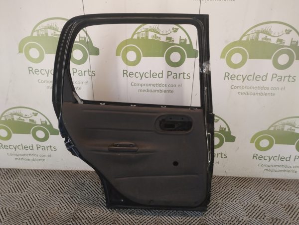 Puerta Trasera Izquierda Chevrolet Corsa (06145193)