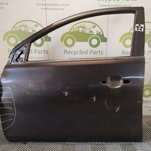 Puerta Delantera Izquierda Nissan Versa (05275347)