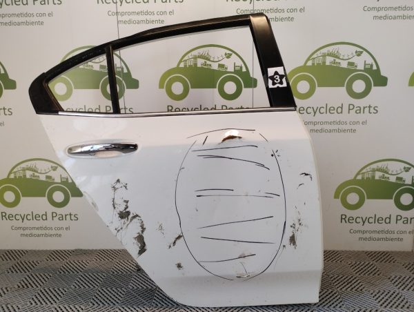 Puerta Trasera Derecha Honda City (04431039)