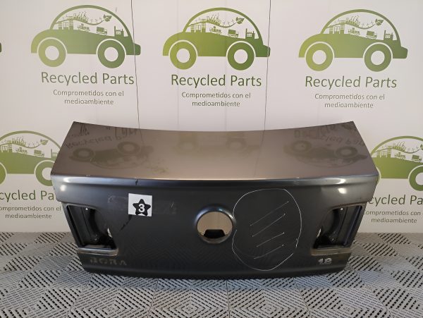 Tapa De Baul Vw Bora Ln (03340800)