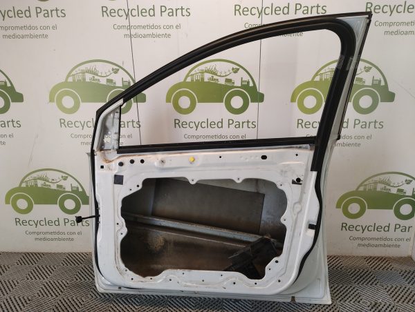 Puerta Delantera Derecha Ford Focus 2 (05392499)