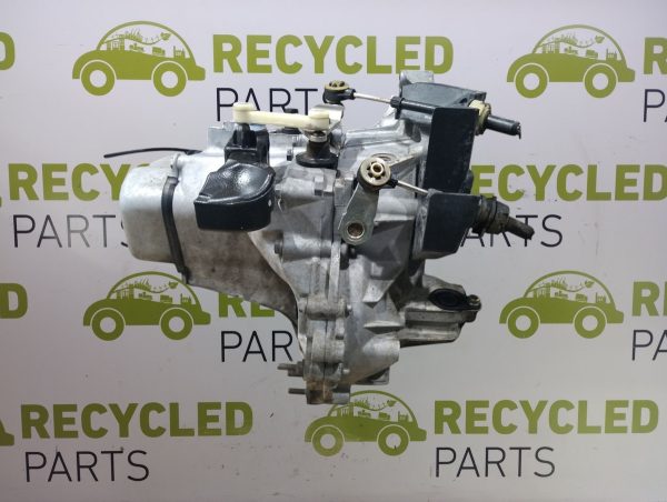 Caja De Velocidades Peugeot 208 1.5 8v (04410975) Lp