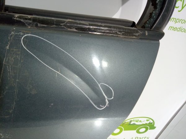 Puerta Trasera Izquierda Renault Fluence (04116632)