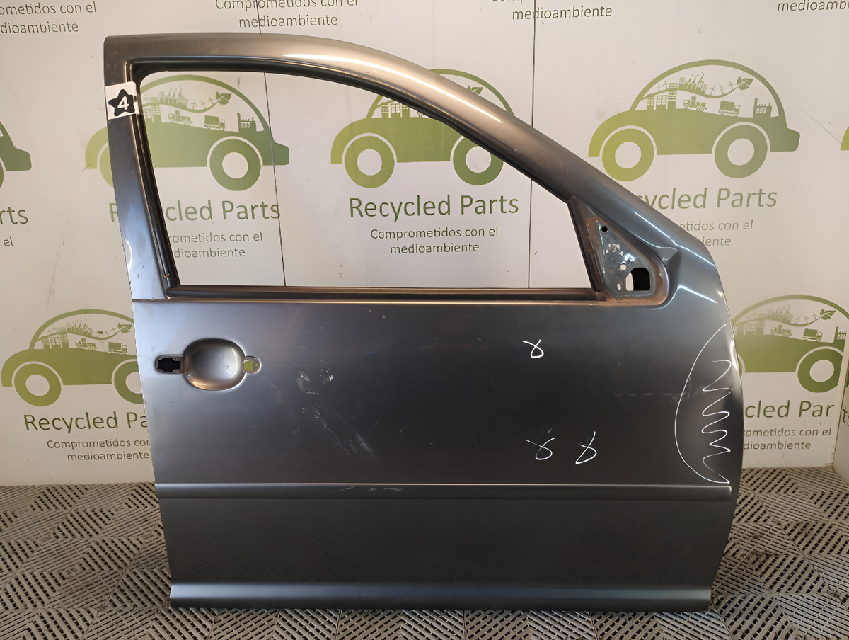 Puerta Delantera Derecha Vw Bora (05985054)