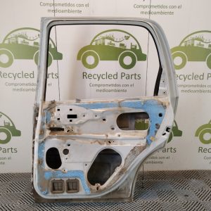 Puerta Trasera Derecha Chevrolet Corsa (04960769)