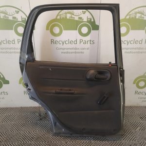 Puerta Trasera Izquierda Chevrolet Corsa (06117553)