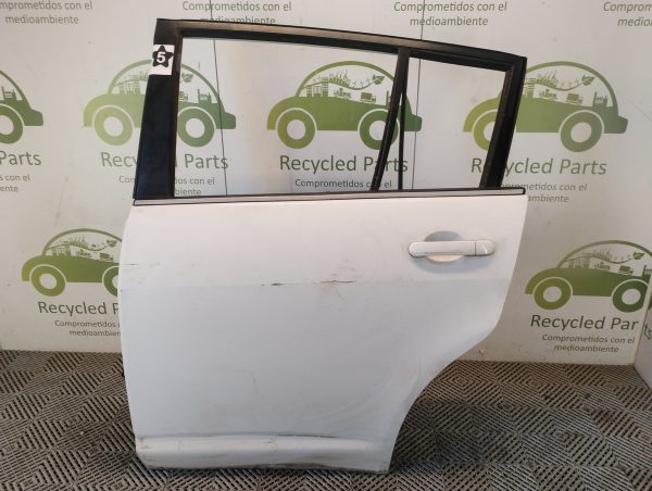 Puerta Trasera Izquierda Nissan Tiida 5p (06053224)
