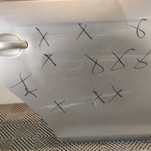 Puerta Trasera Derecha Vw Vento Lv (04931177)