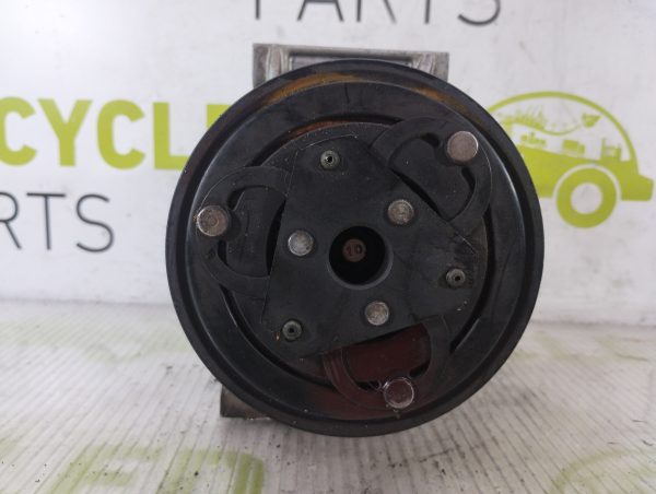 Compresor De A/a Renault Kangoo 2 1.6 (05820706)