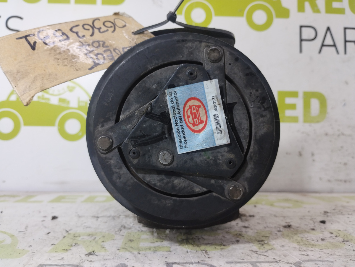 Compresor De A/a Peugeot 207 1.4 (06363531)