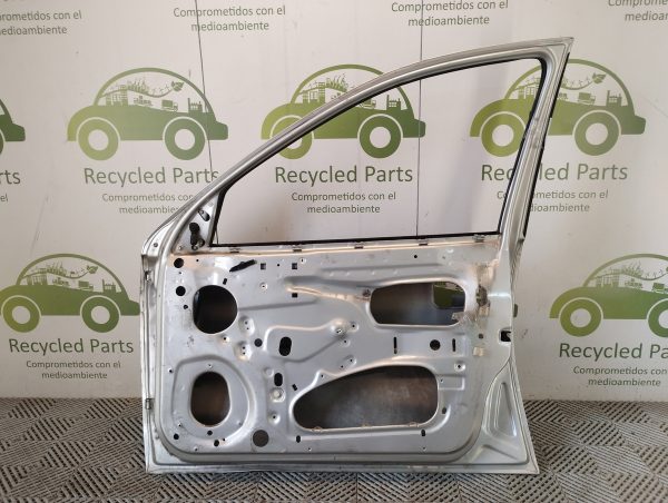 Puerta Delantera Derecha Chevrolet Corsa (05314869)