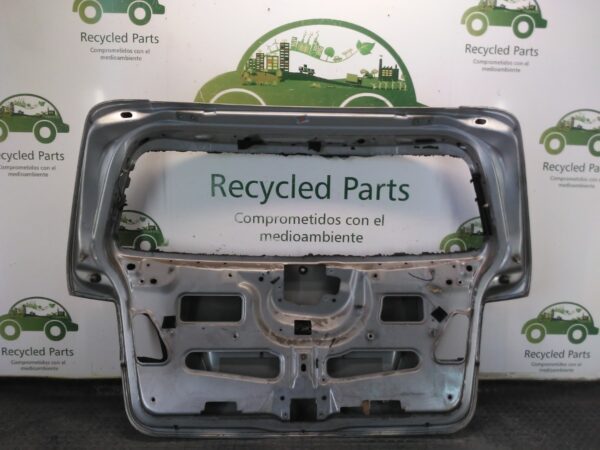 Porton Trasero Mercedes Benz B200 (04098191)