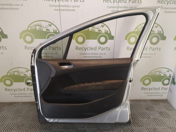 Puerta Delantera Derecha Peugeot 308 (06437917)