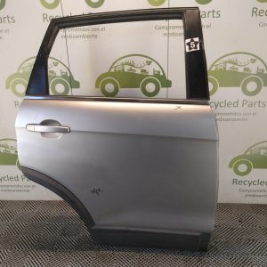Puerta Trasera Derecha Chevrolet Captiva (06038077)