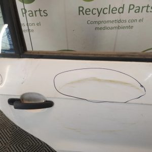Puerta Trasera Derecha Vw Gol Trend (03928494)