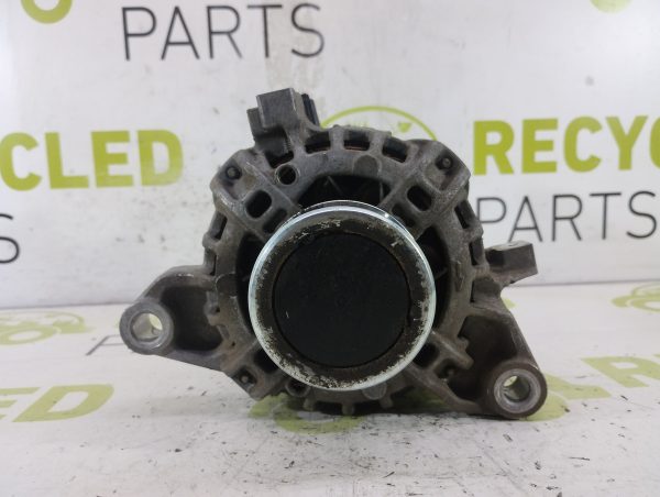 Alternador Toyota Hilux 2.4 (05755081)
