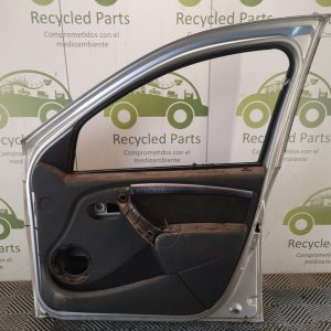 Puerta Delantera Derecha Renault Sandero Lv (04466319)