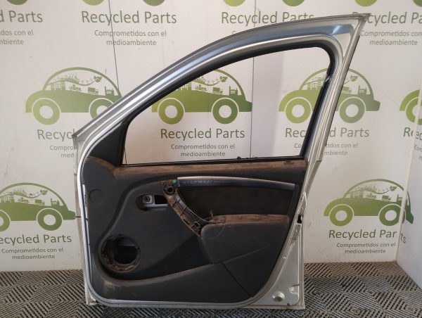 Puerta Delantera Derecha Renault Sandero Lv (04466319)