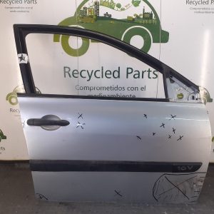 Puerta Delantera Derecha Renault Megane 2 (04425430)
