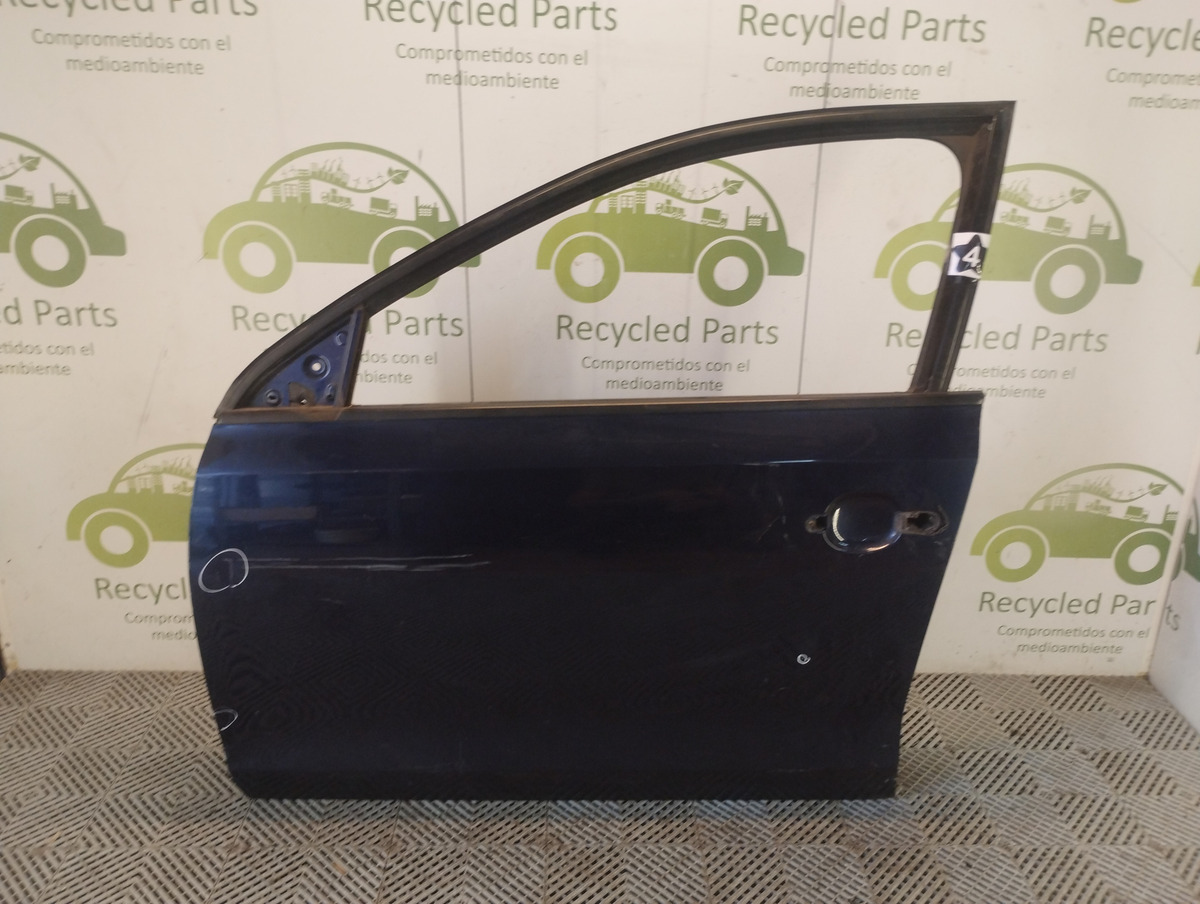 Puerta Delantera Izquierda Vw Vento Li (05402686)