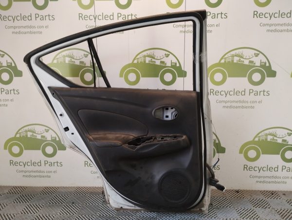 Puerta Trasera Izquierda Nissan Versa (05075811) Lp*