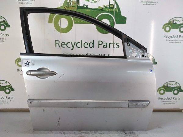 Puerta Delantera Derecha Renault Megane 2 (04363335)