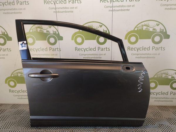 Puerta Delantera Derecha Honda Civic 8va (06057564)