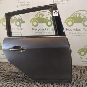Puerta Trasera Derecha Peugeot 2008 (05607426)