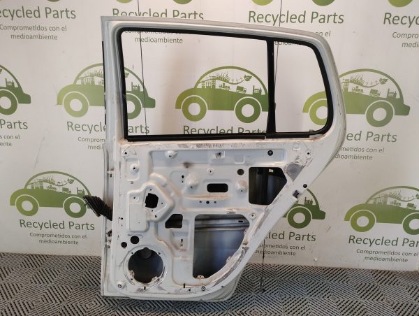 Puerta Trasera Derecha Vw Fox Ln (04878807)