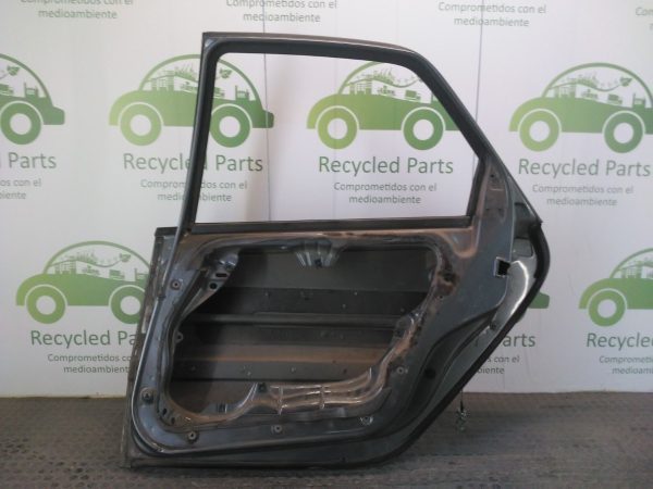 Puerta Trasera Derecha Renault Laguna Lv (04377773)