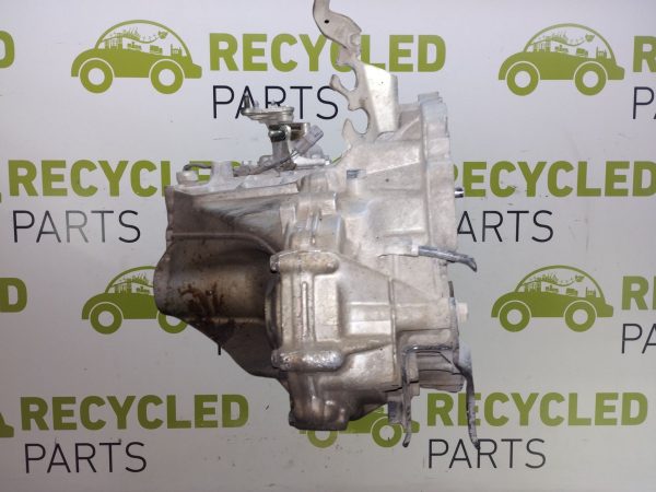 Caja De Velocidades Toyota Etios 1.5 16v (05911823)