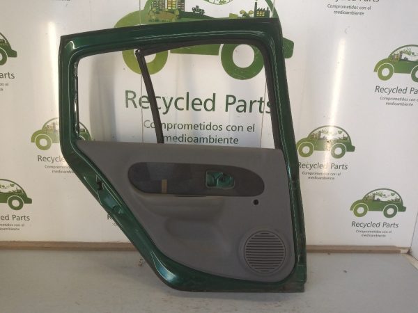 Puerta Trasera Izquierda Renault Clio 2 (04051081)