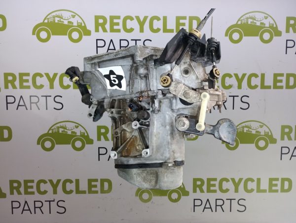 Caja De Velocidades Peugeot 208 1.5 8v (03741235) Lp