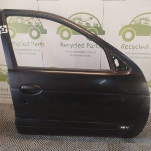 Puerta Delantera Derecha Renault Megane F1 (05481440)