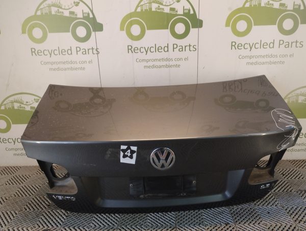 Tapa De Baul Vw Vento Lv (05710611)