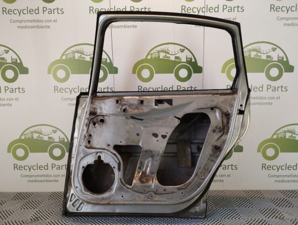 Puerta Trasera Derecha Citroen C4 4p (04668568)