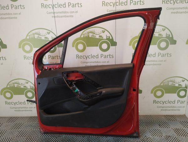 Puerta Delantera Derecha Peugeot 208 (05749995)