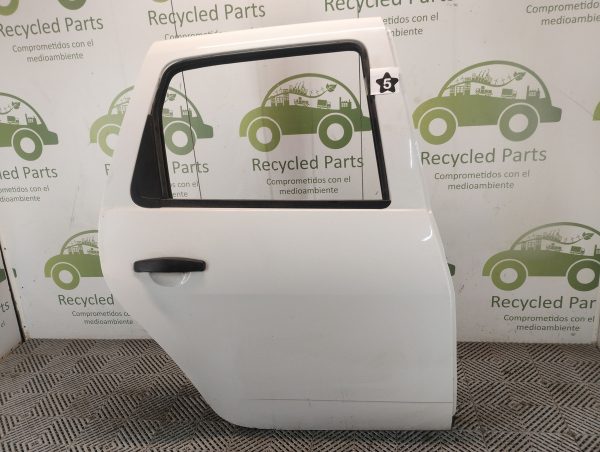 Puerta Trasera Derecha Renault Duster (05844202)