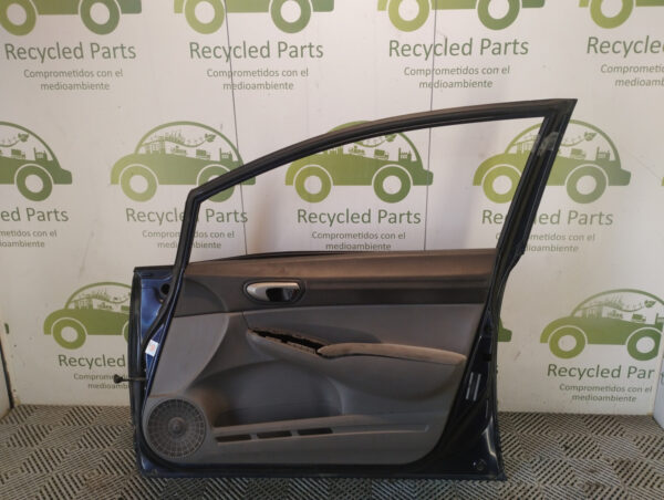 Puerta Delantera Derecha Honda Civic 8va (06079013)