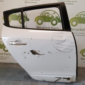 Puerta Trasera Derecha Renault Megane 3 (03833631)