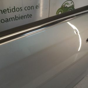 Puerta Delantera Izquierda Vw Vento Lv (03356363)