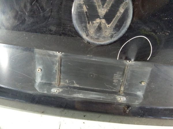 Tapa De Baul Vw Vento Lv (04023716) Lp