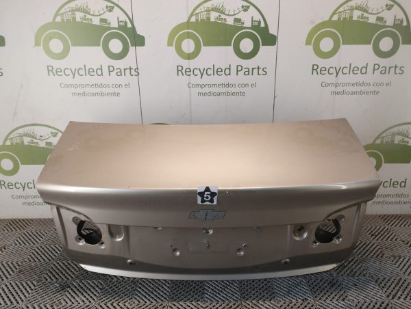 Tapa De Baul Chevrolet Classic (05840555)