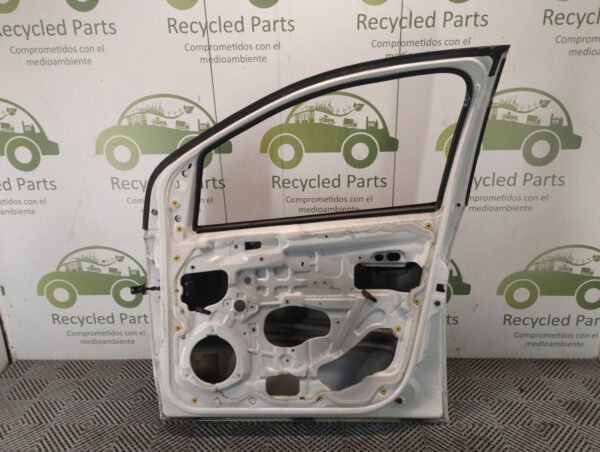Puerta Delantera Derecha Fiat Grand Siena (05602662)