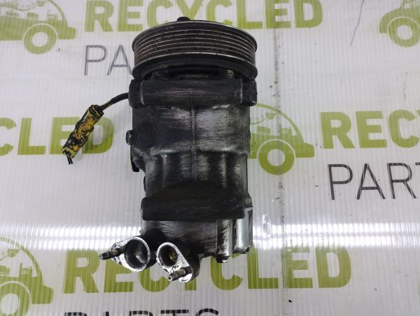 Compresor De A/a Peugeot 206 1.4 (05556866)
